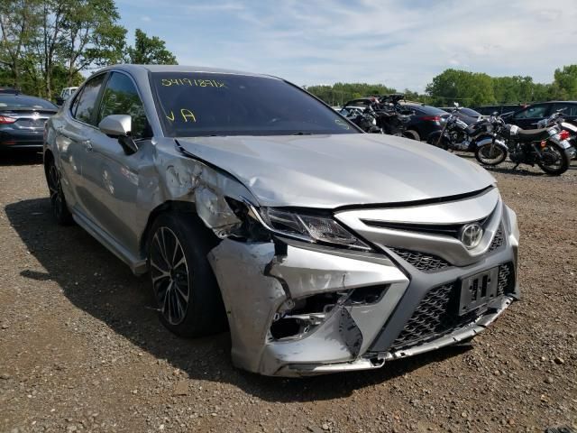 2018 Toyota Camry SE Silver 2.5L Engine VIN: JTNB11HK1J3023008