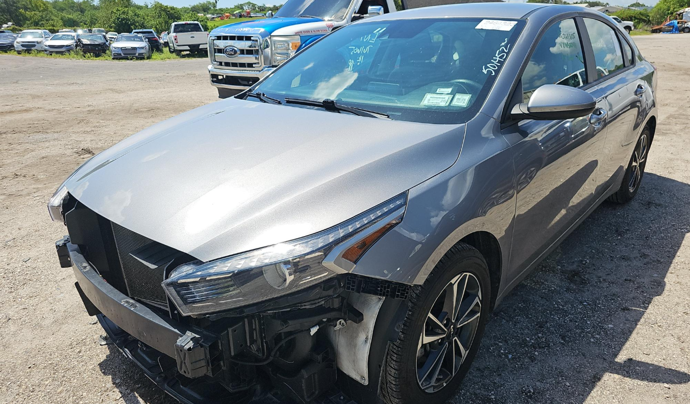 2022 Kia Forte LXS | Gray | 2.0L I4 FWD Sedan | VIN: 3KPF24AD2NE426641