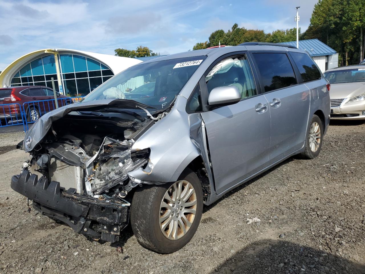 2015 TOYOTA SIENNA XLE - 5TDYK3DC6FS654090