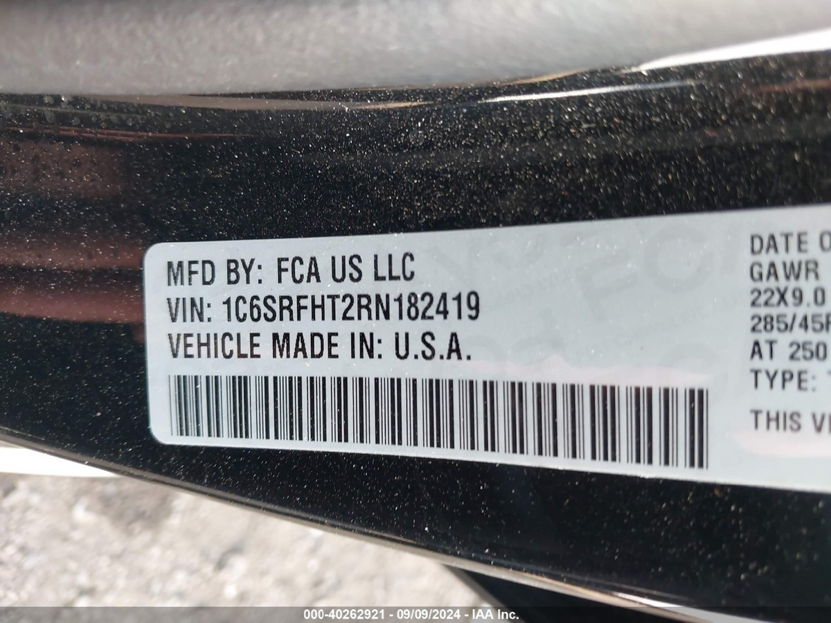 RAM 1500 Limited 2024 – 5.7L V8 4x4 Crew Cab | Black | VIN: 1C6SRFHT2RN182419