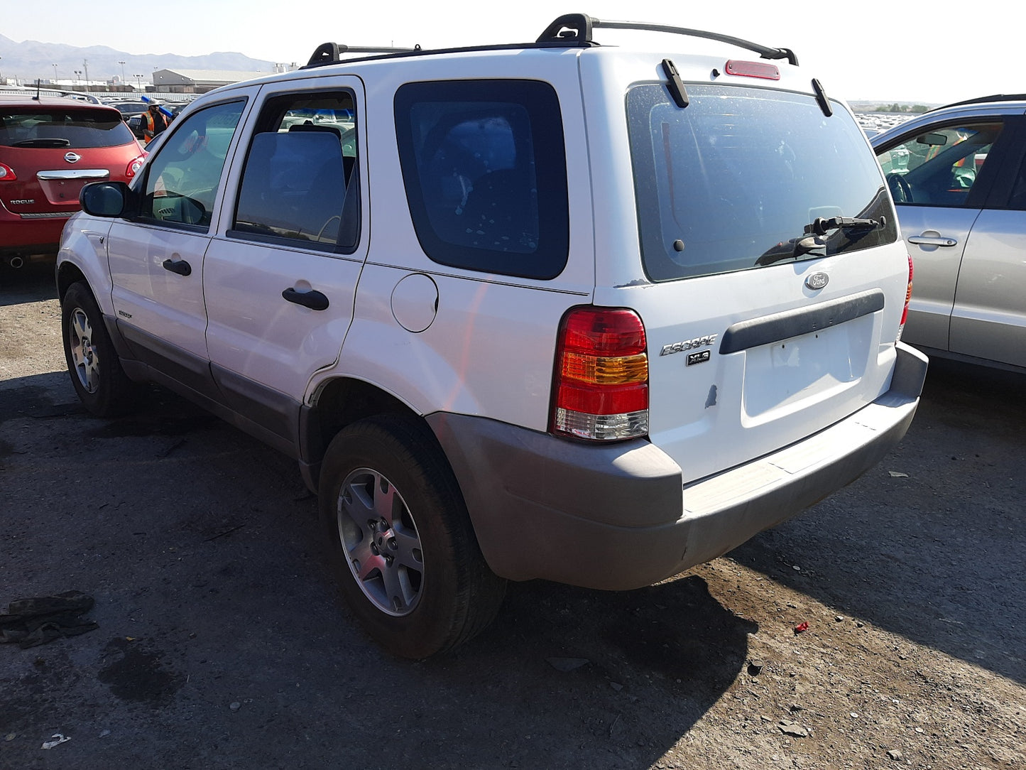 2001 FORD ESCAPE XLS - 1FMYU01161KA89685