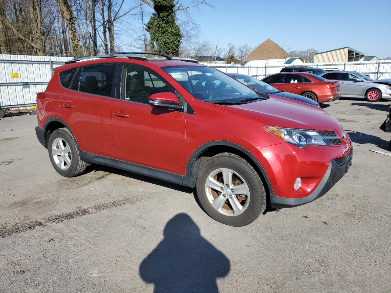 2014 TOYOTA RAV4 XLE - JTMRFREV2ED094882