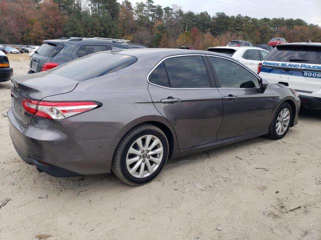 2018 Toyota Camry LE 4T1B11HK3JU025840 Gray | 2.5L I4 FWD Sedan