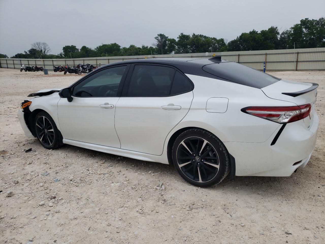 2019 Toyota Camry XSE | White | 2.5L FWD | VIN: 4T1B61HKXKU233975