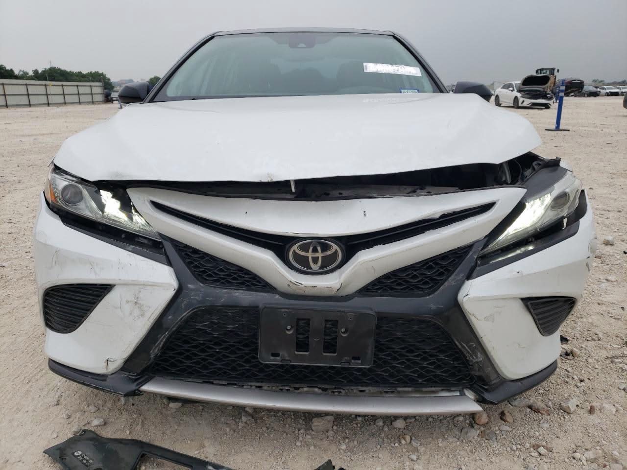 2019 Toyota Camry XSE | White | 2.5L FWD | VIN: 4T1B61HKXKU233975