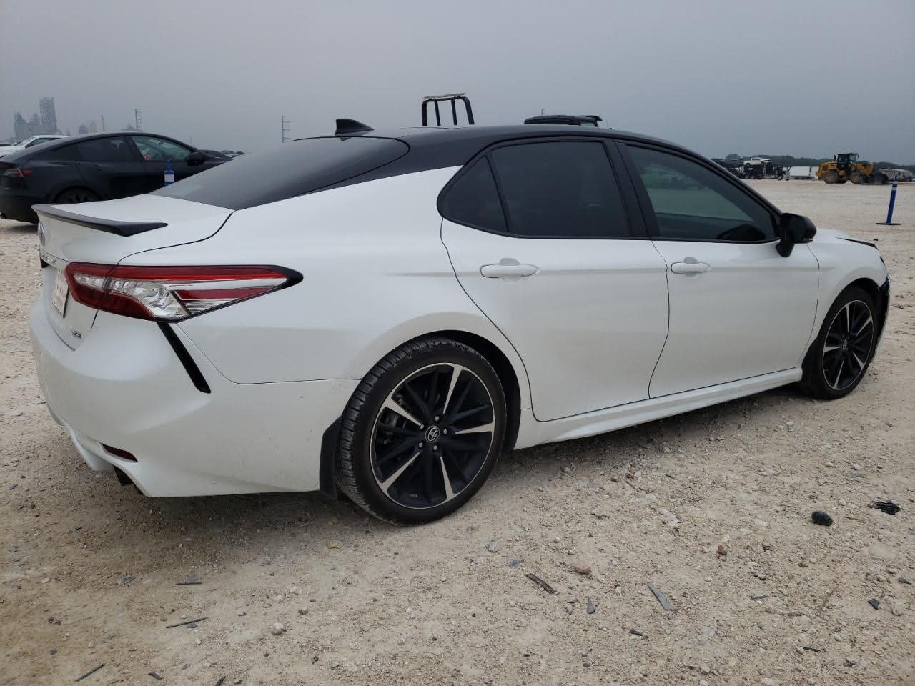 2019 Toyota Camry XSE | White | 2.5L FWD | VIN: 4T1B61HKXKU233975