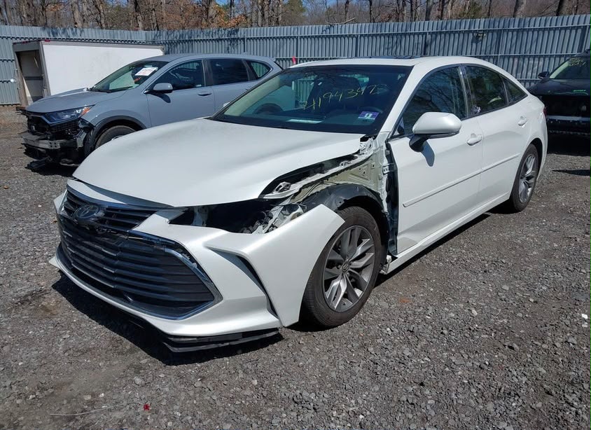 Toyota Avalon XLE 2019 White – 3.5L V6 FWD Sedan | VIN: 4T1BZ1FB6KU004302
