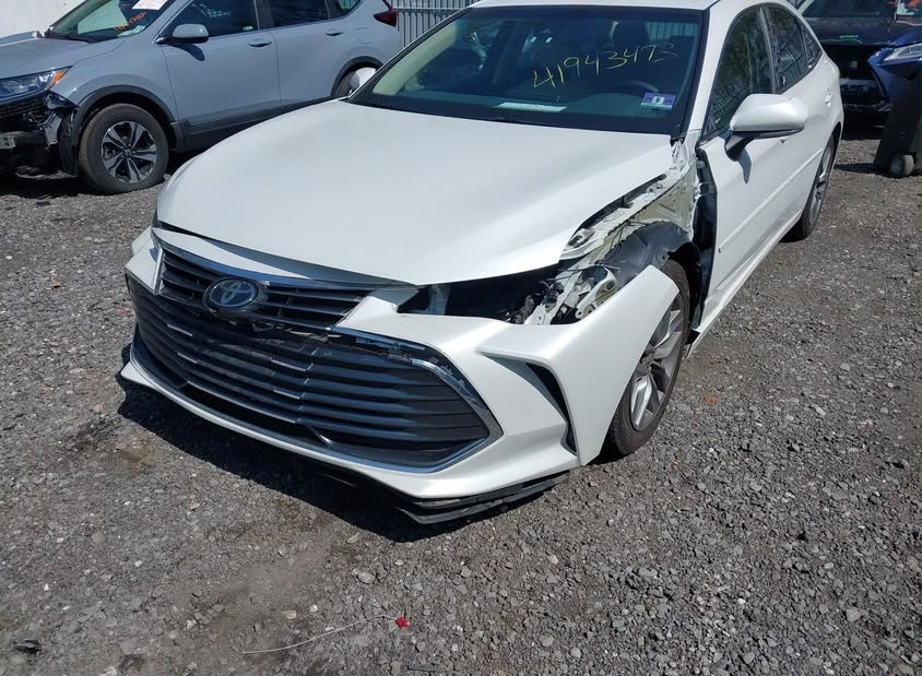 Toyota Avalon XLE 2019 White – 3.5L V6 FWD Sedan | VIN: 4T1BZ1FB6KU004302