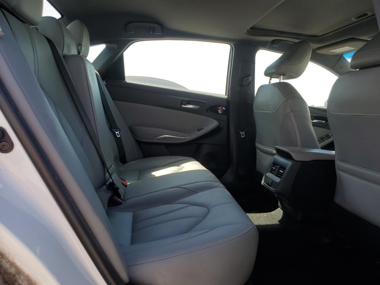 Toyota Avalon XLE 2019 White – 3.5L V6 FWD Sedan | VIN: 4T1BZ1FB6KU004302