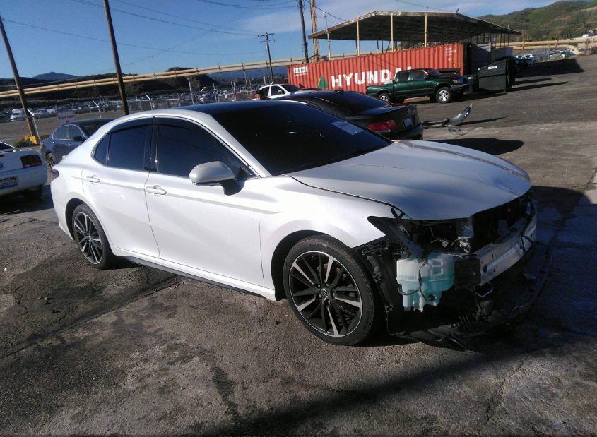 2018 Toyota Camry XSE V6 VIN: 4T1BZ1HK2JU012697