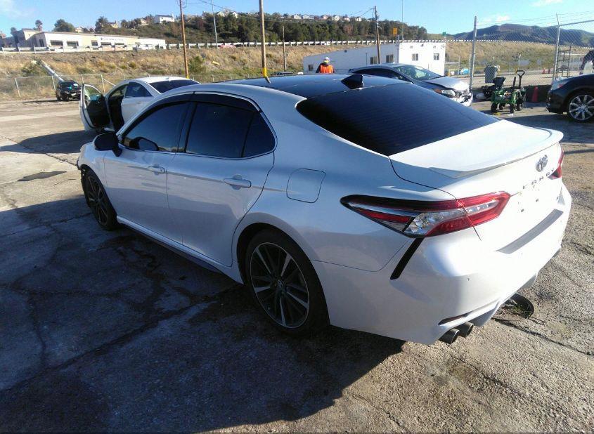 2018 Toyota Camry XSE V6 VIN: 4T1BZ1HK2JU012697