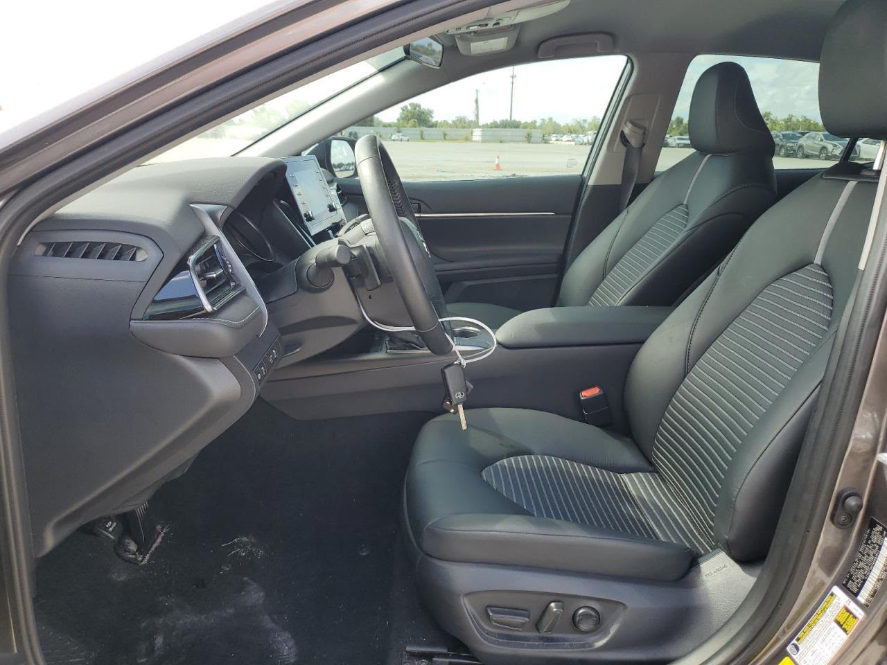 2021 Toyota Camry SE | Gray | 2.5L I4 FWD Sedan | VIN: 4T1G11AK1MU536127