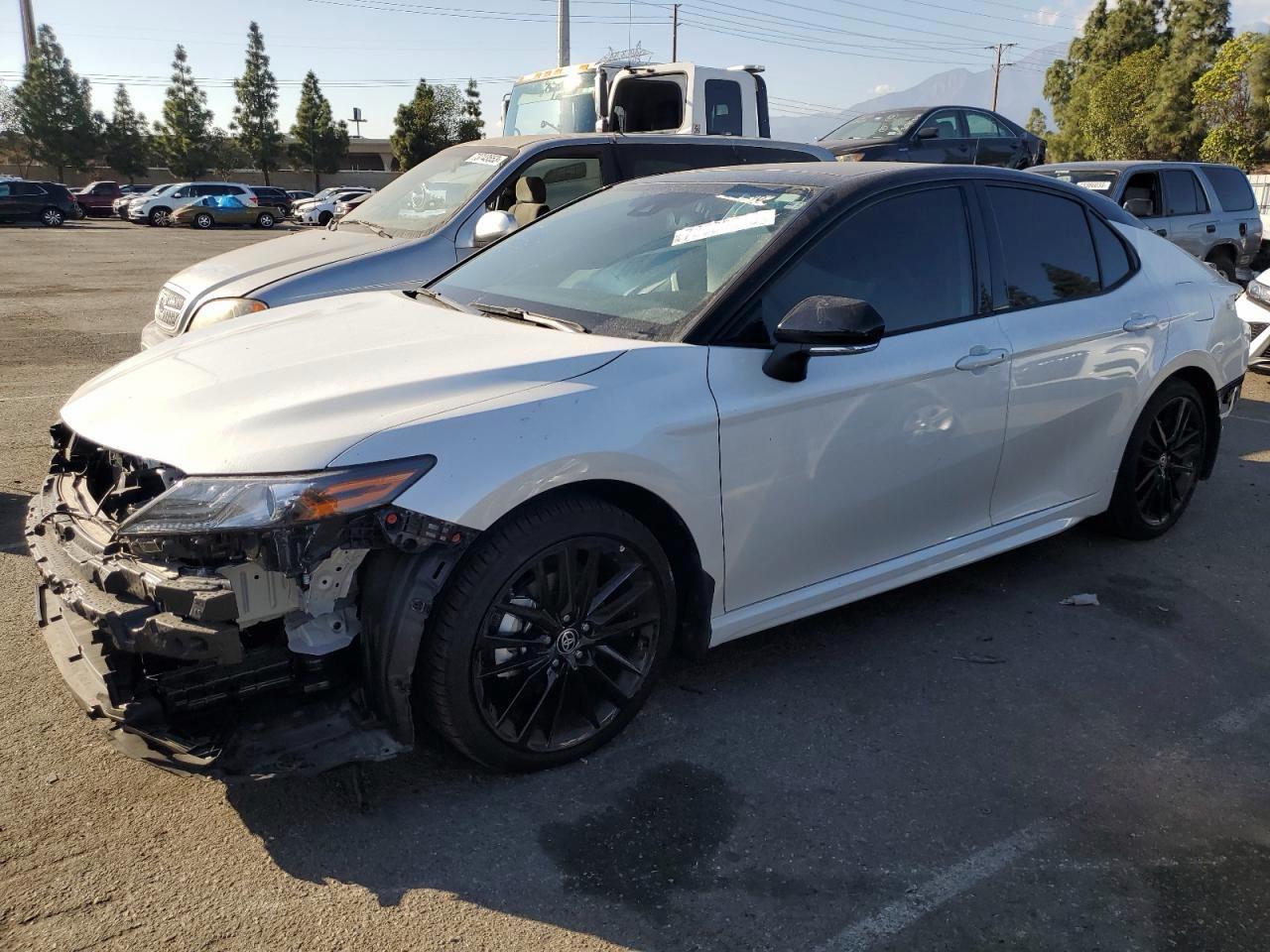 2021 Toyota Camry XSE | White | 2.5L I4 FWD Sedan | VIN: 4T1K61AK2MU483689