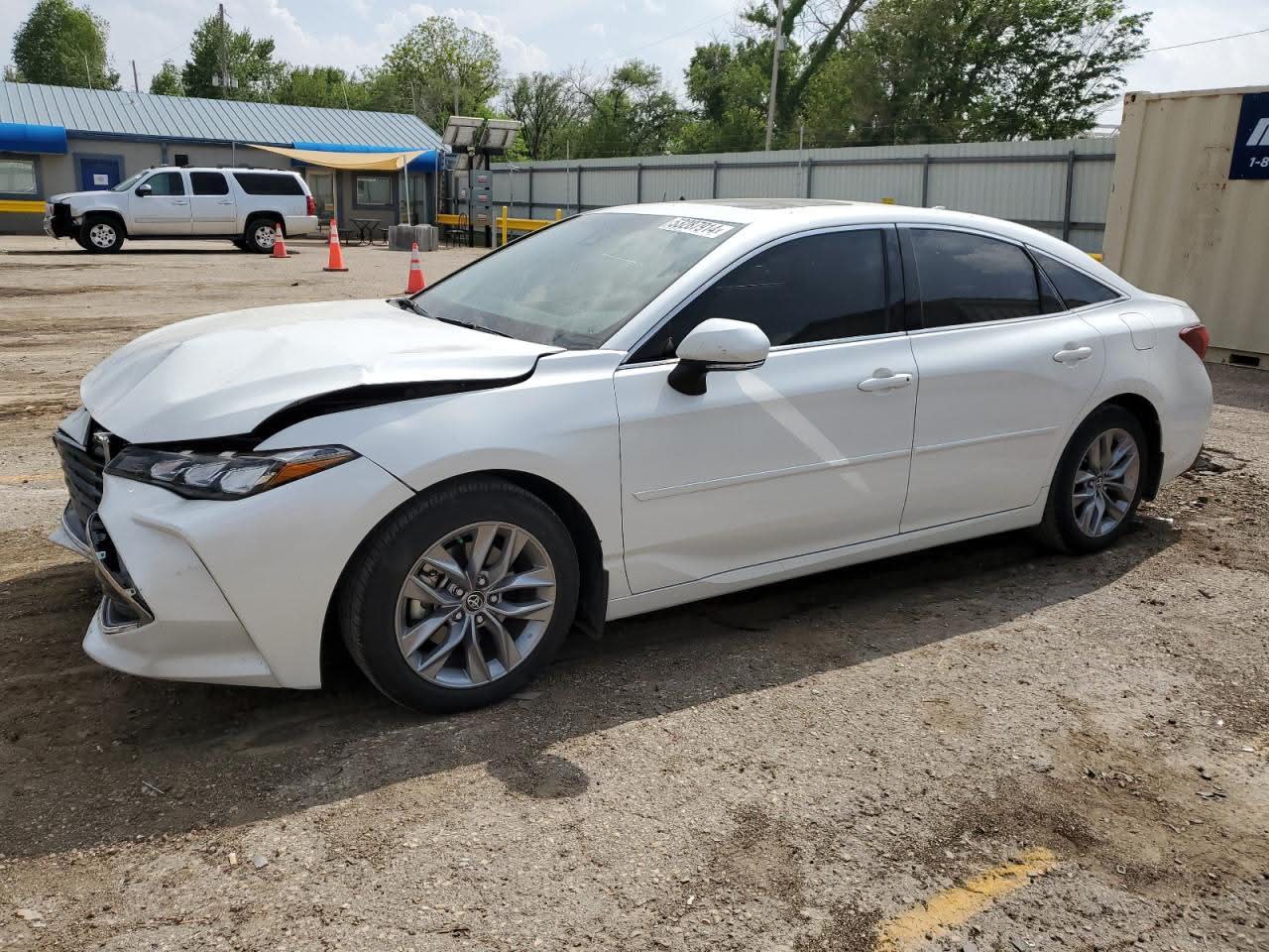 2022 Toyota Avalon XLE – VIN: 4T1AZ1FB6NU077928 | White | Luxury V6 Sedan with Front-End Damage
