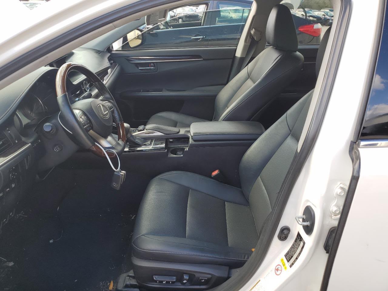 2018 Lexus ES 350 | White | 3.5L V6 FWD Sedan | VIN: 58ABK1GG6JU082827