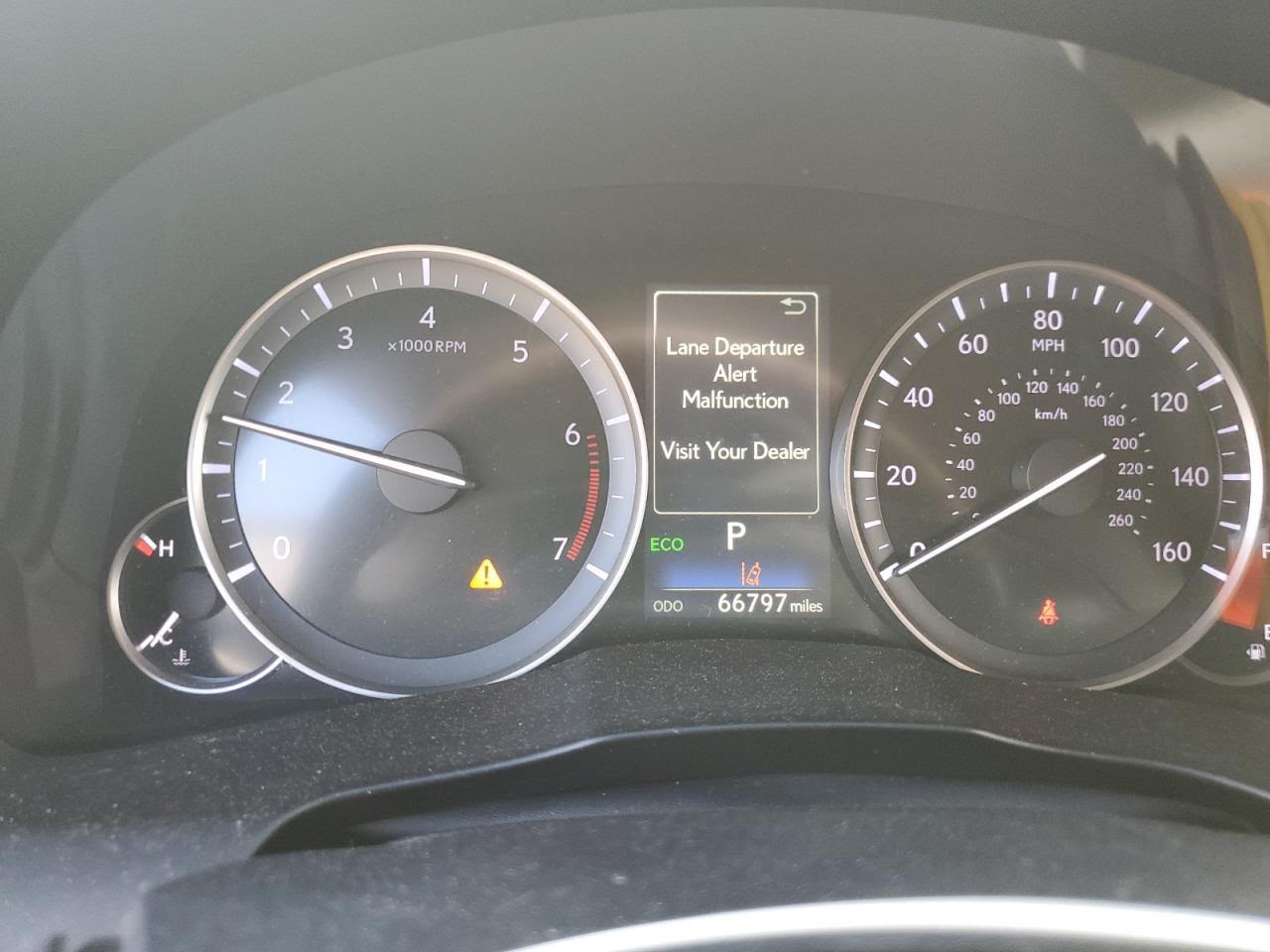 2018 Lexus ES 350 | White | 3.5L V6 FWD Sedan | VIN: 58ABK1GG6JU082827