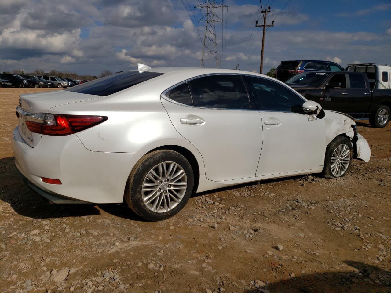 2018 Lexus ES 350 | White | 3.5L V6 FWD Sedan | VIN: 58ABK1GGXJU088615