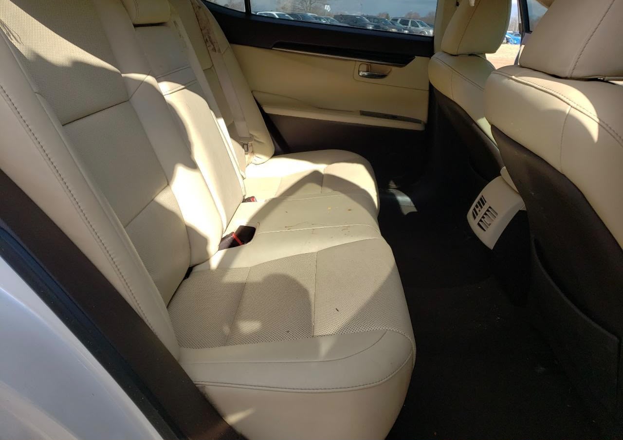 2018 Lexus ES 350 | White | 3.5L V6 FWD Sedan | VIN: 58ABK1GGXJU088615