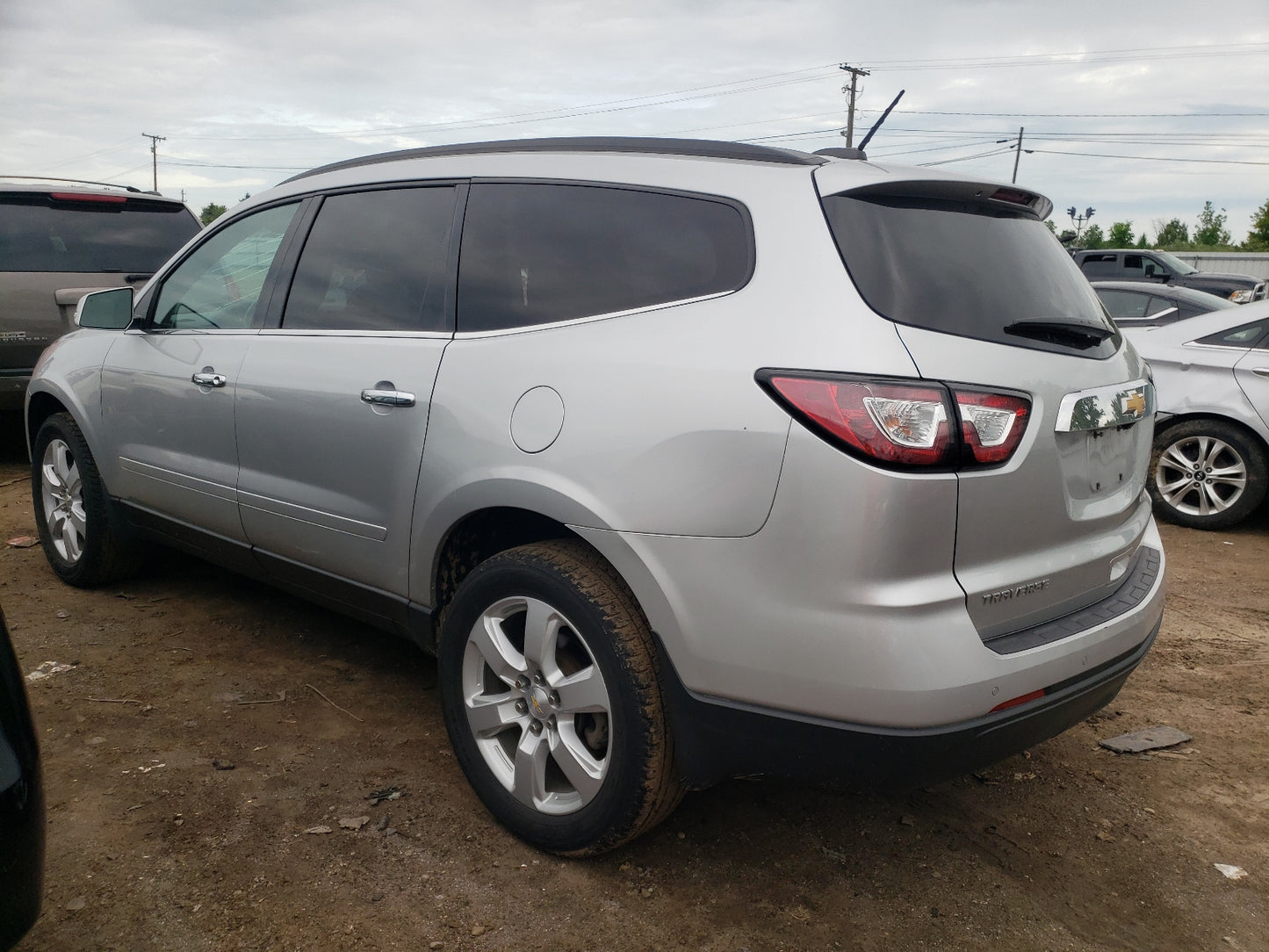 2017 CHEVROLET TRAVERSE L - 1GNKRGKD2HJ304547