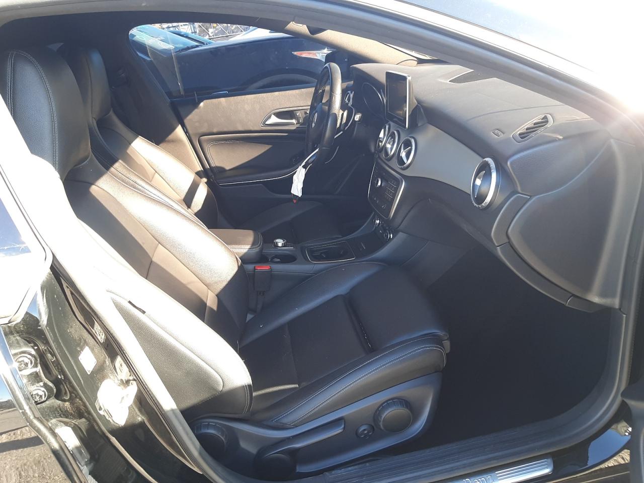 2016 MERCEDES-BENZ CLA 250 - WDDSJ4EB5GN318271