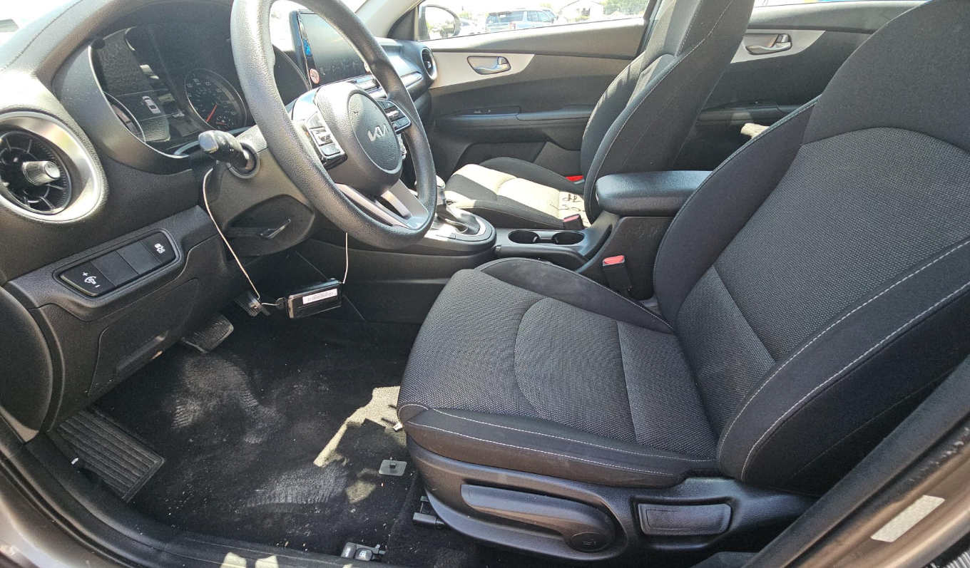 2022 Kia Forte LXS | Gray | 2.0L I4 FWD Sedan | VIN: 3KPF24AD2NE426641