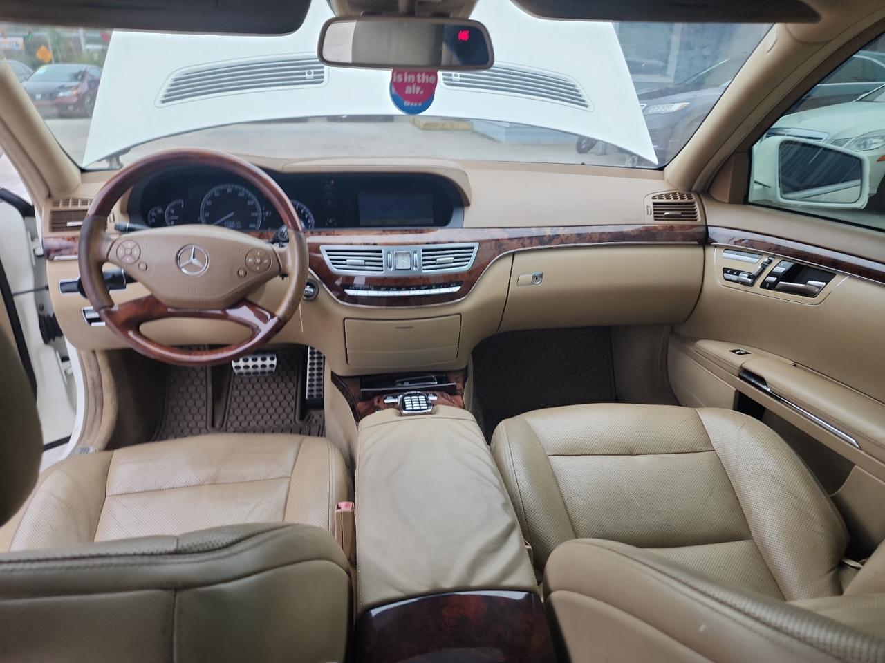 2011 MERCEDES-BENZ S 550 - WDDNG7BB5BA393067