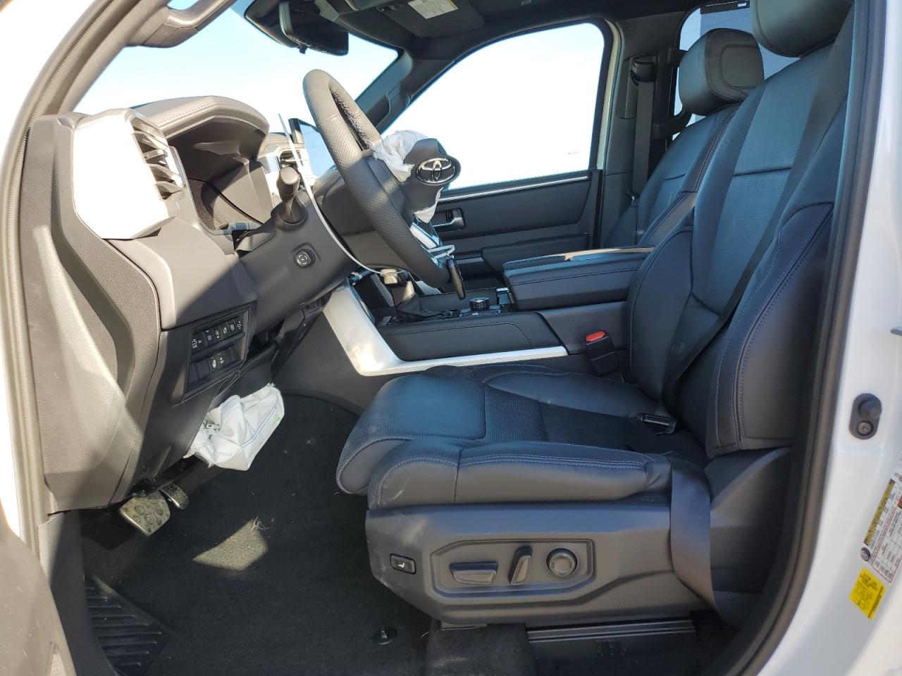 TOYOTA TUNDRA CRE 2025 – 3.4L 6 Performance Vehicle | VIN: 5TFWA5DB4SX241294