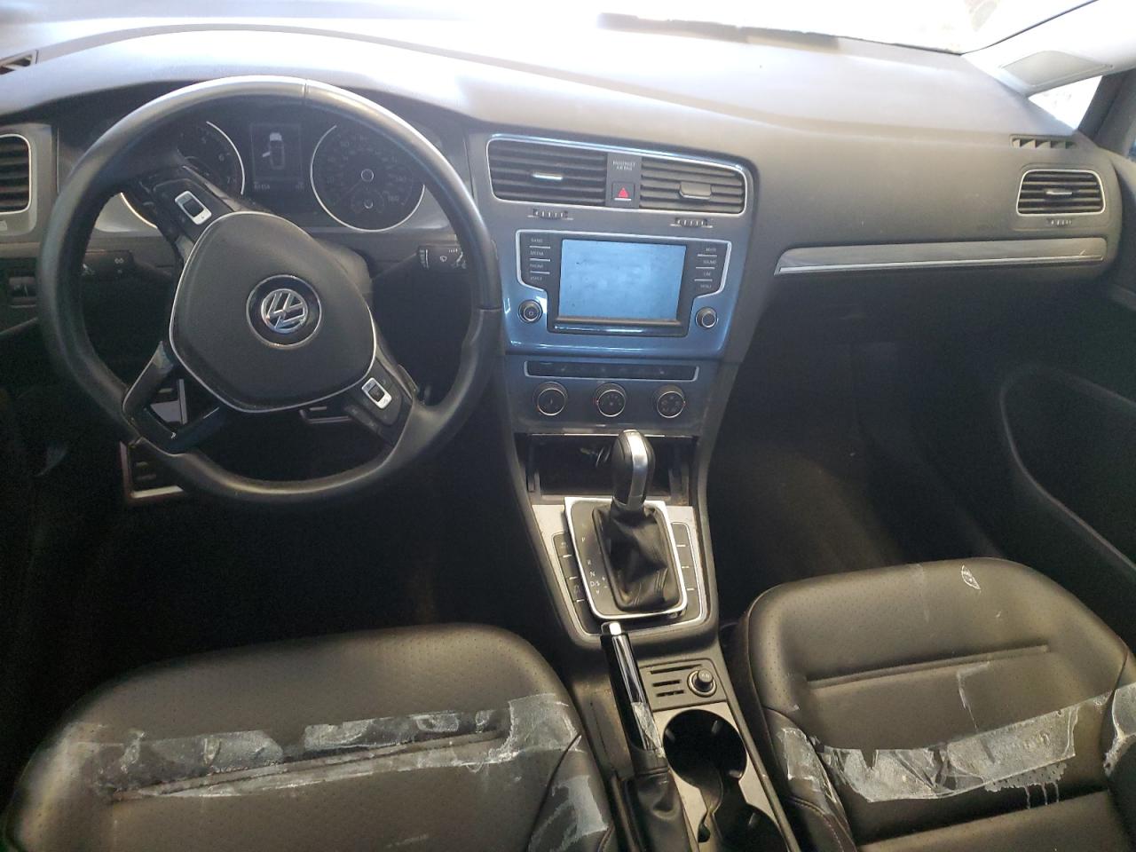 2017 VOLKSWAGEN GOLF ALLTR - 3VWH17AU7HM524150