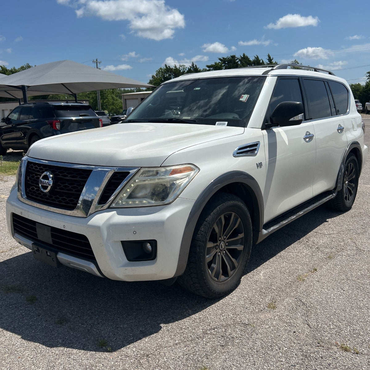 Nissan Armada Platinum 2017 – 5.6L V8 4WD Luxury SUV | White | VIN: JN8AY2NE5H9706065