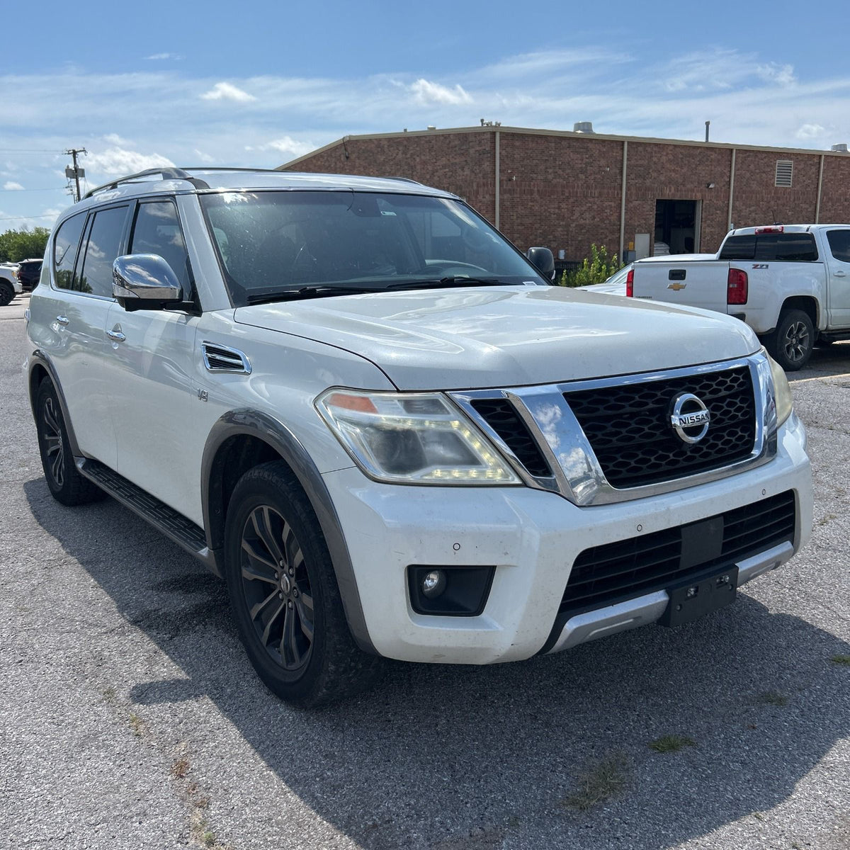 Nissan Armada Platinum 2017 – 5.6L V8 4WD Luxury SUV | White | VIN: JN8AY2NE5H9706065