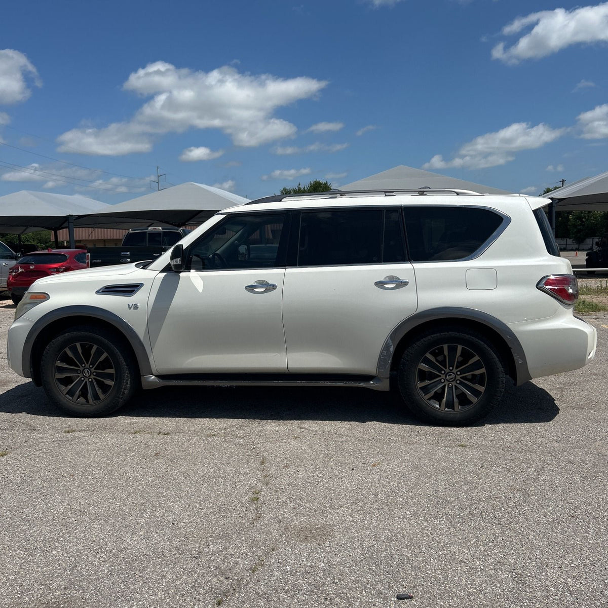 Nissan Armada Platinum 2017 – 5.6L V8 4WD Luxury SUV | White | VIN: JN8AY2NE5H9706065