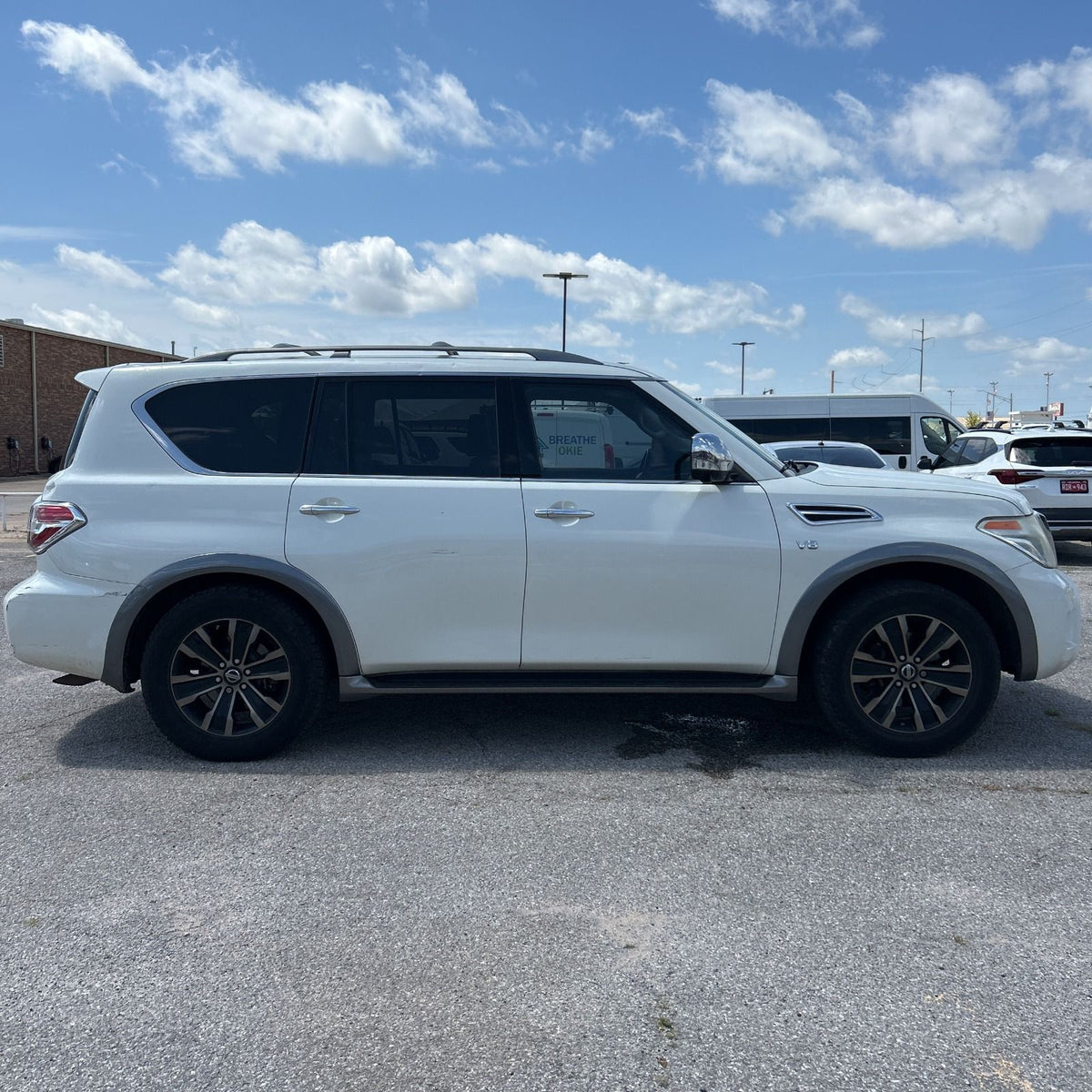 Nissan Armada Platinum 2017 – 5.6L V8 4WD Luxury SUV | White | VIN: JN8AY2NE5H9706065