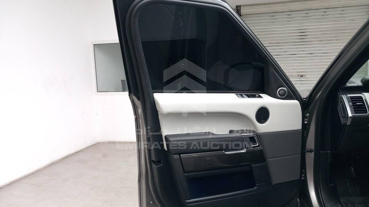 2022 Range Rover Sport SVR – VIN: SALWZ2RE2NA234662  8,722 km  Emirates Auction
