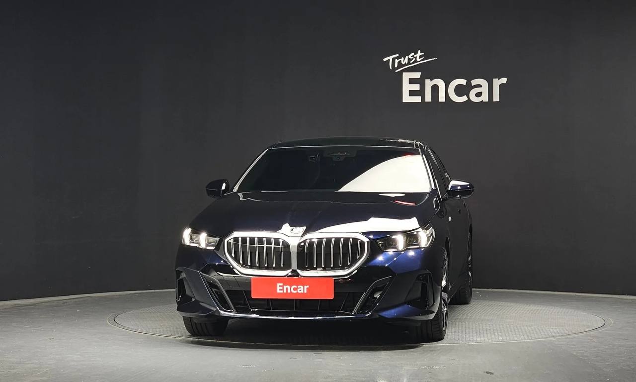 2025 BMW 5 Series 530i xDrive M Sport (G60) | Black | VIN: WBA51FJ02SCU32088