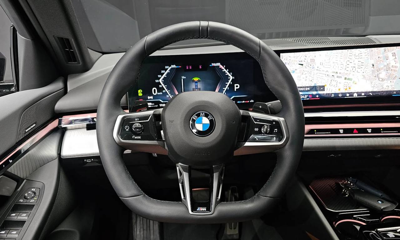 2025 BMW 5 Series 530i xDrive M Sport (G60) | Black | VIN: WBA51FJ02SCU32088