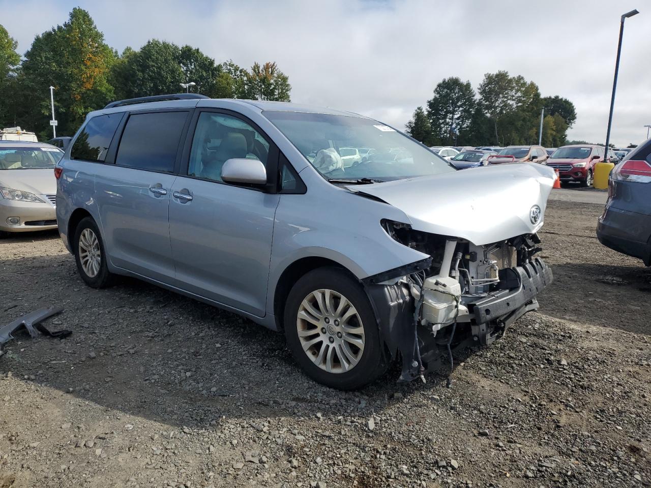 2015 TOYOTA SIENNA XLE - 5TDYK3DC6FS654090