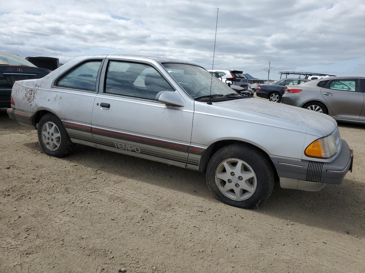 1986 FORD TEMPO GL - 1FABP19S7GK239905 — photo 4
