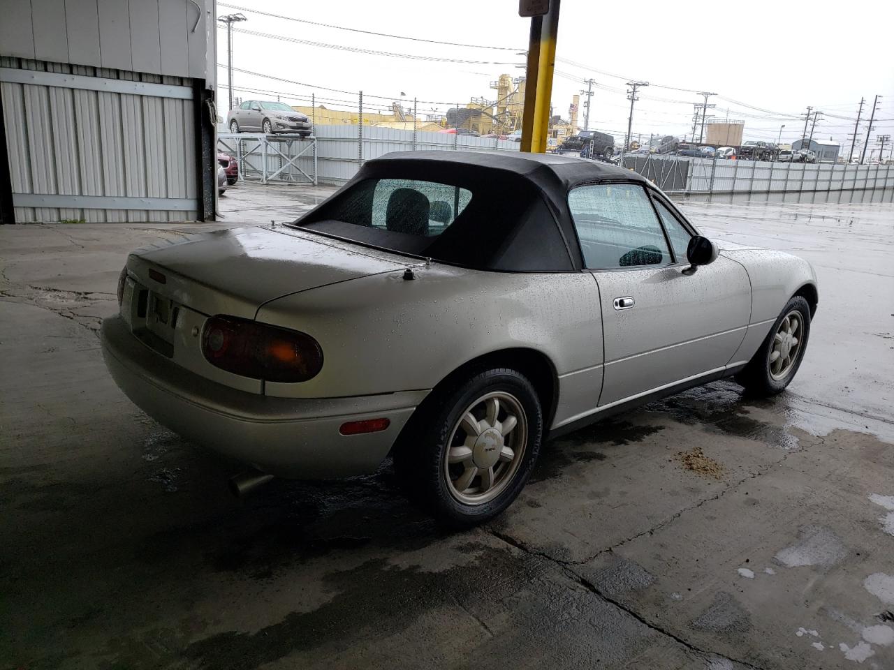 1992 MAZDA MX-5 MIATA - JM1NA3518N1303485 — photo 3