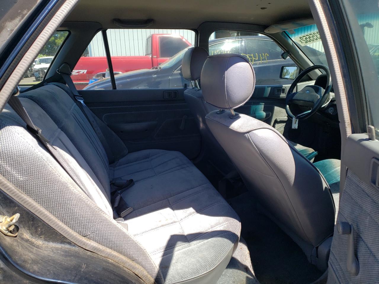 1993 FORD ESCORT LX - 3FAPP15J5PR162868 — photo 6
