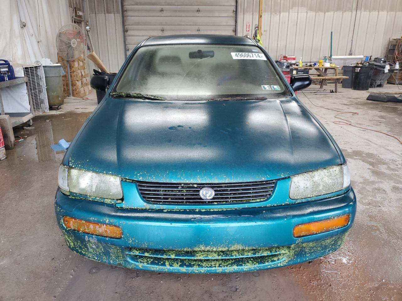 1995 MAZDA PROTEGE DX - JM1BA1415S0103061 — photo 4