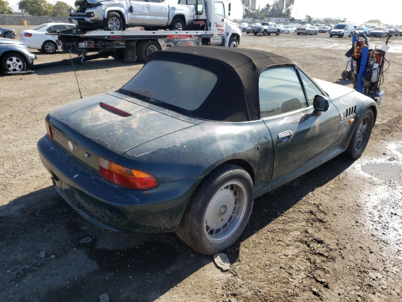 1996 BMW Z3 1.9 - 4USCH7327TLB70092 — photo 4