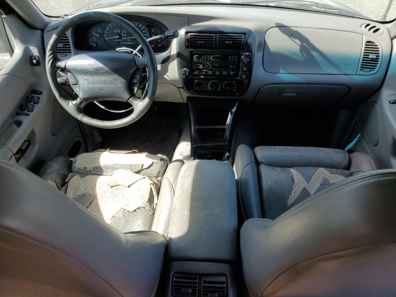 1996 FORD EXPLORER - 1FMDU32P1TZA34378 — photo 7