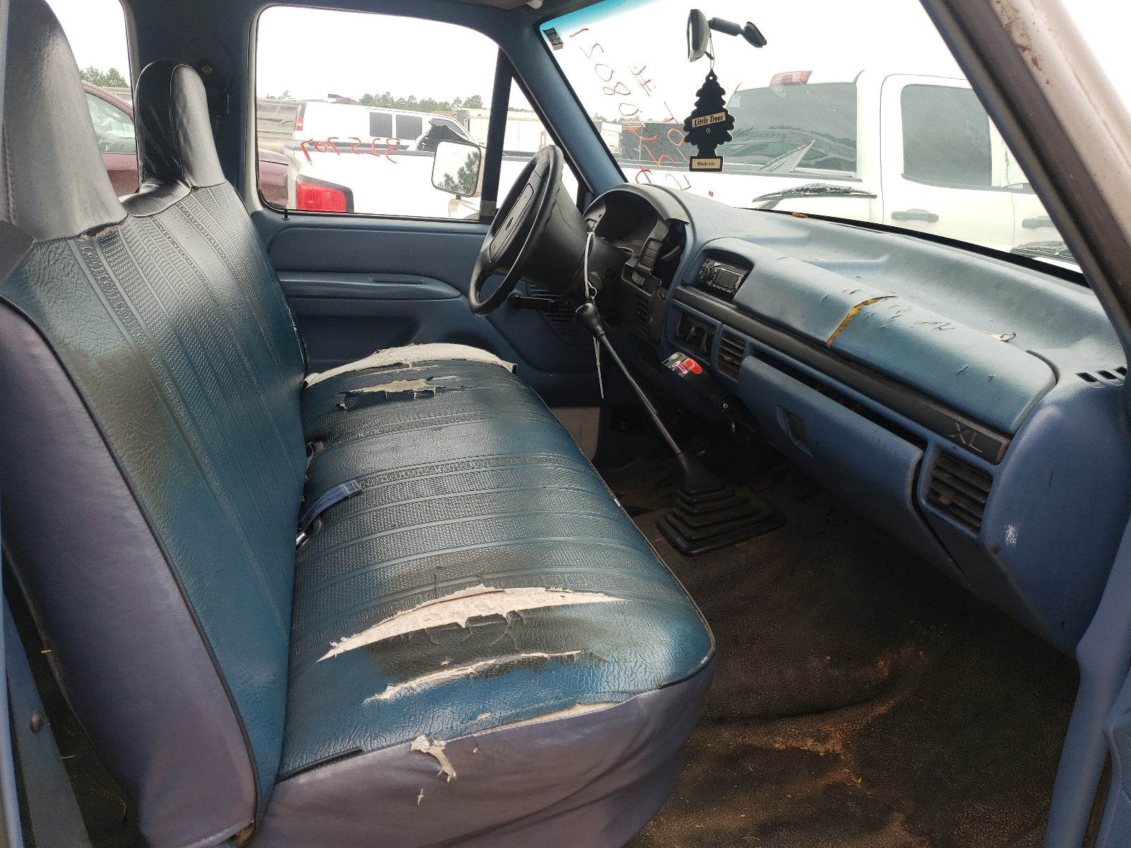 1997 FORD F350 - 1FTJW35G7VEC03777 — photo 5