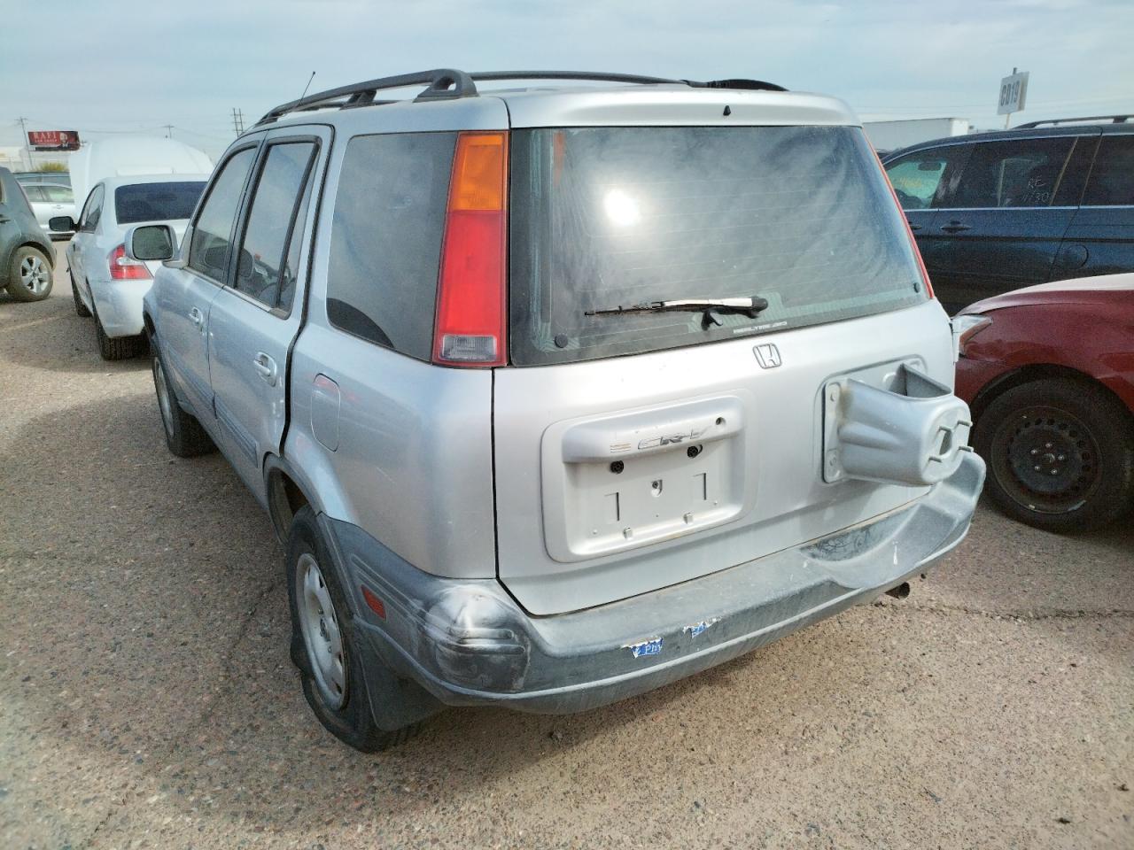 1998 HONDA CR-V EX - JHLRD186XWC088186 — photo 2