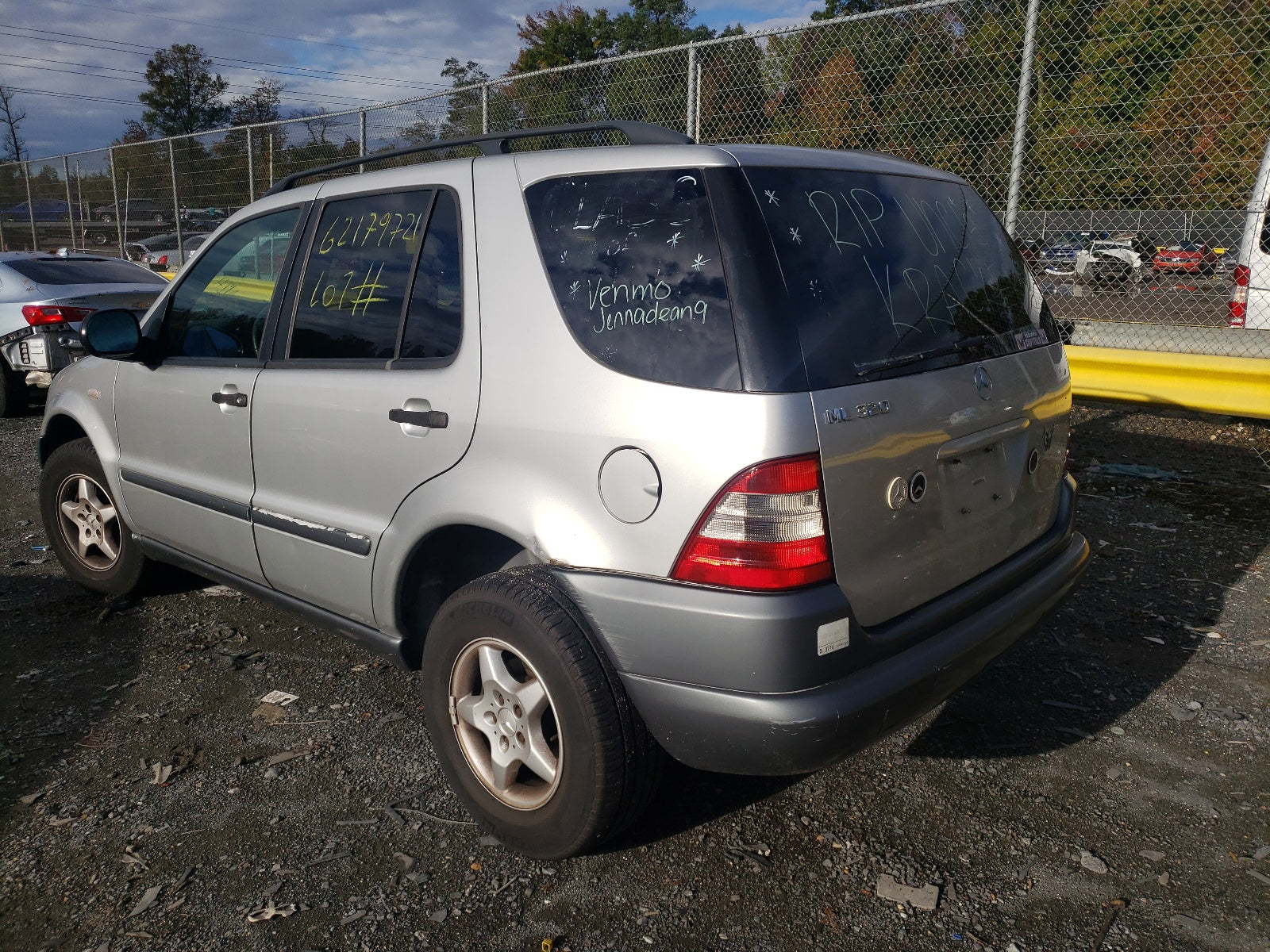 1998 MERCEDES-BENZ ML 320 - 4JGAB54E0WA020510 — photo 3