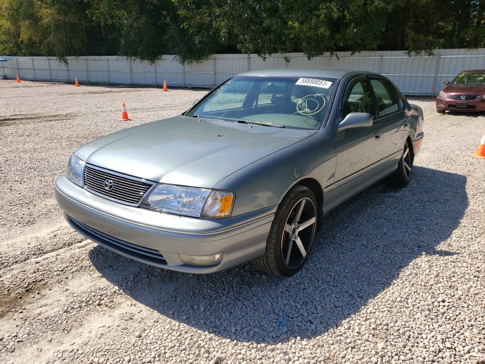 1998 TOYOTA AVALON XL - 4T1BF18B0WU237457 — photo 2
