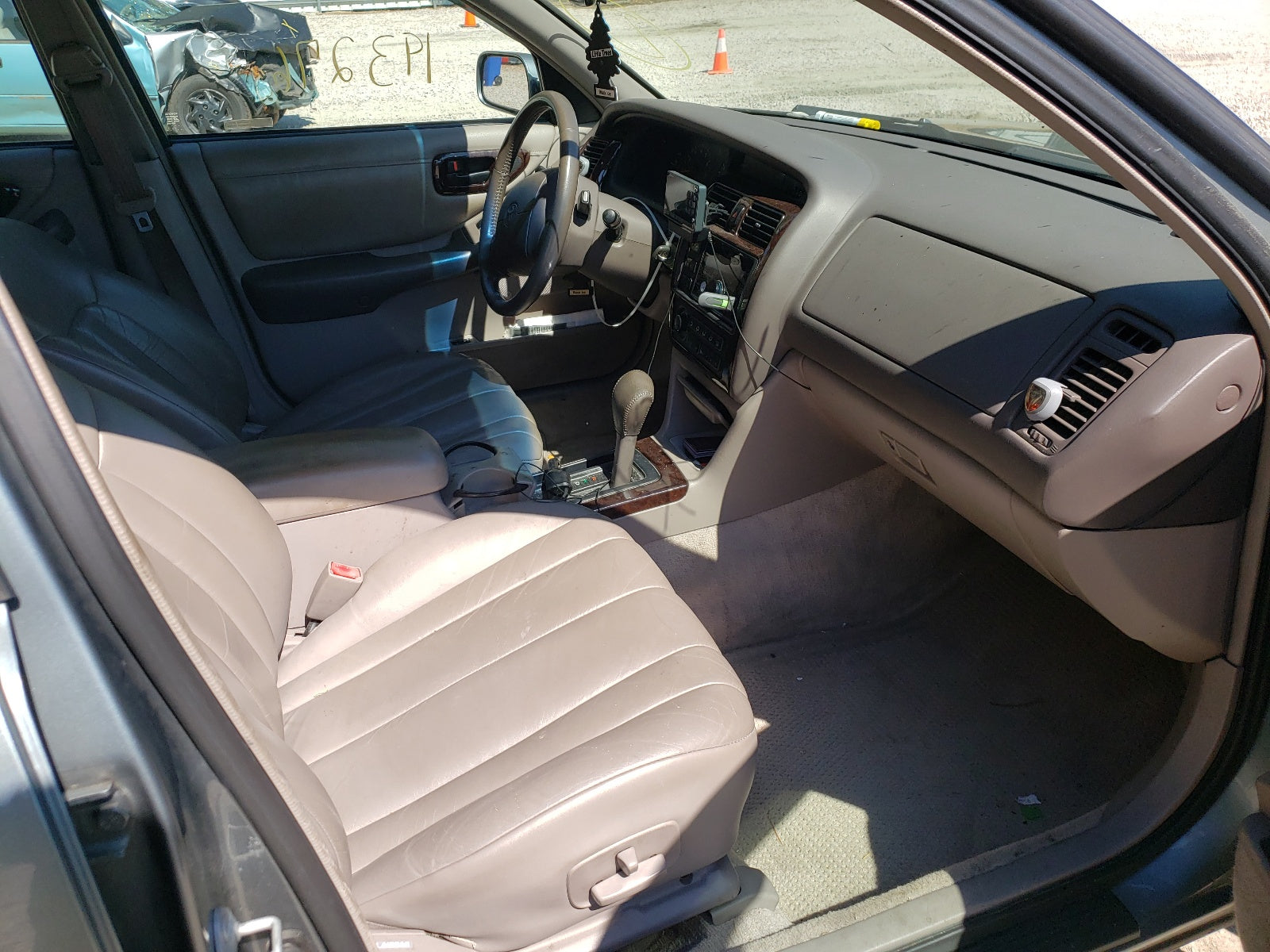 1998 TOYOTA AVALON XL - 4T1BF18B0WU237457 — photo 5