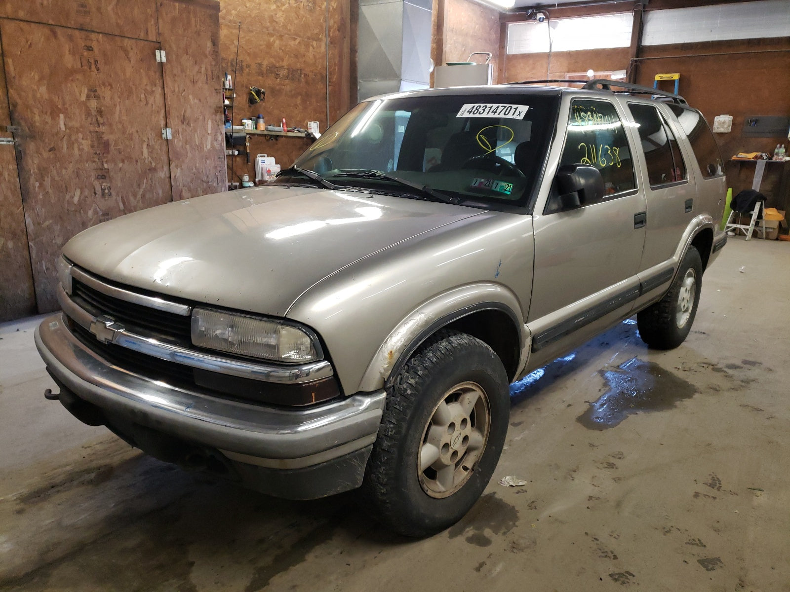 1999 CHEVROLET BLAZER - 1GNDT13W6X2150179 — photo 1