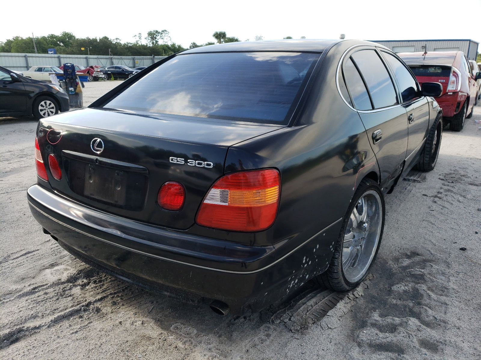 1999 LEXUS GS 300 - JT8BD68S5X0073430 — photo 4