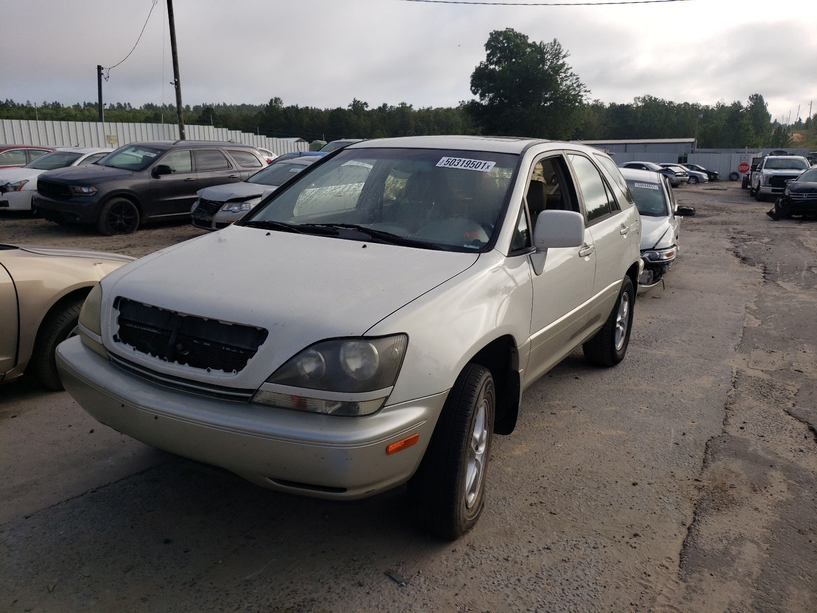 1999 LEXUS RX 300 - JT6GF10UXX0005536 — photo 2